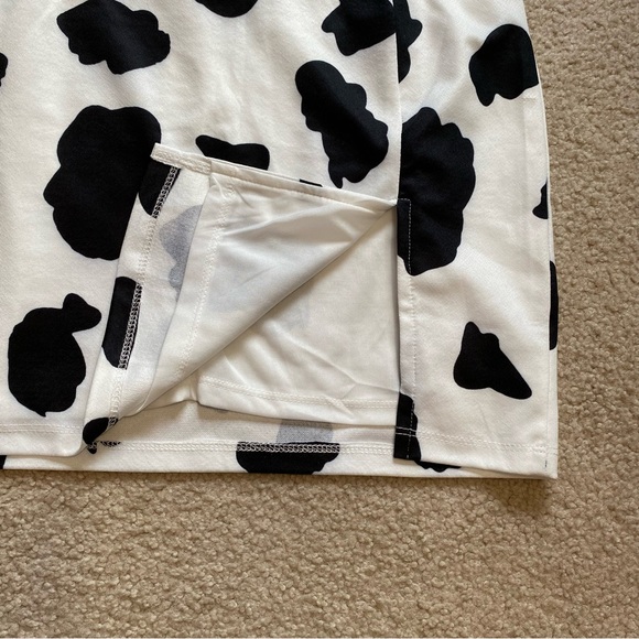 Cow print skirt with small slit - Picture 2 of 9